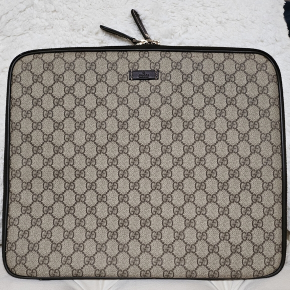 Gucci Tablet Classic Pattern Leather Pouch - Picture 1 of 7